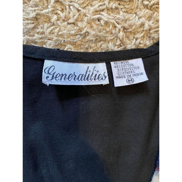 Generalities Vest Women’s Medium Vtg Aztec Wool Multicolor Pockets Wood Buttons - Picture 8 of 9